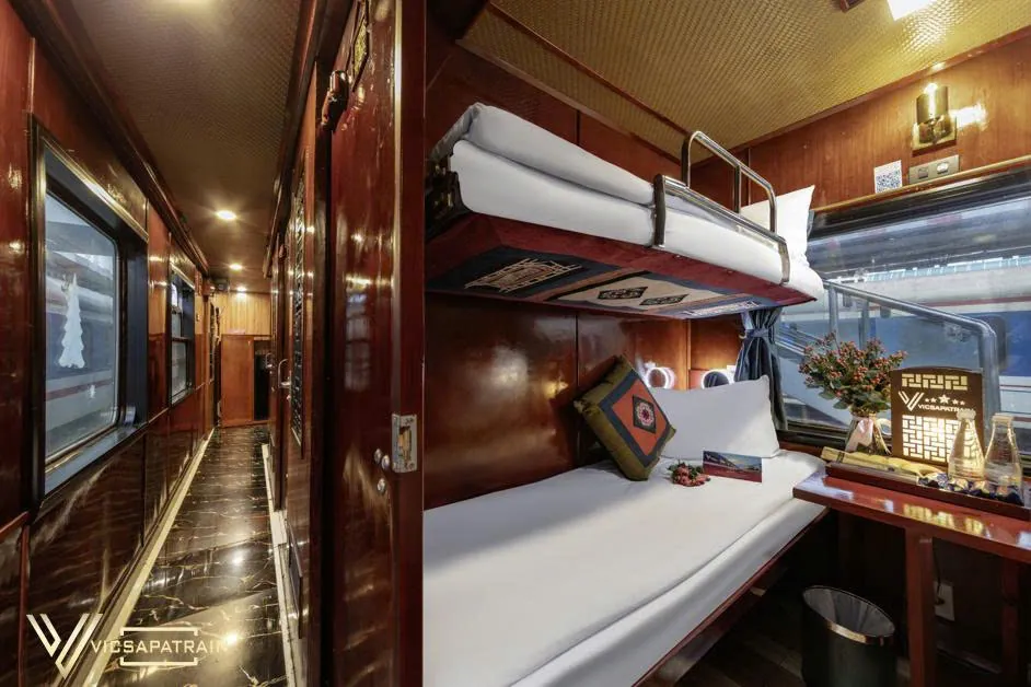 VIC SAPA TRAIN