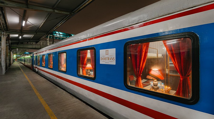 TÀU DAMITRANS EXPRESS