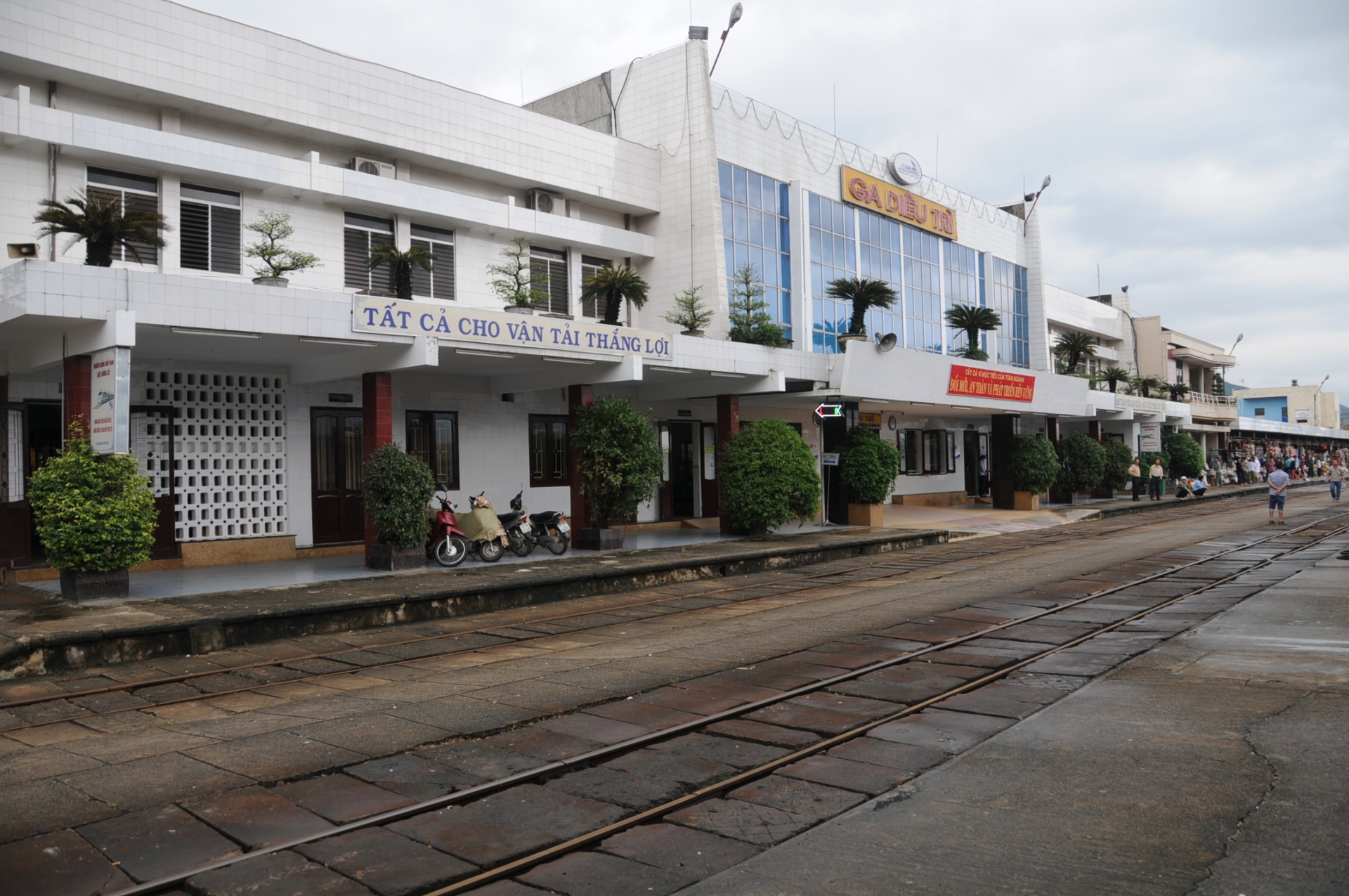 vé tàu hà nội quy nhơn ga diêu trì